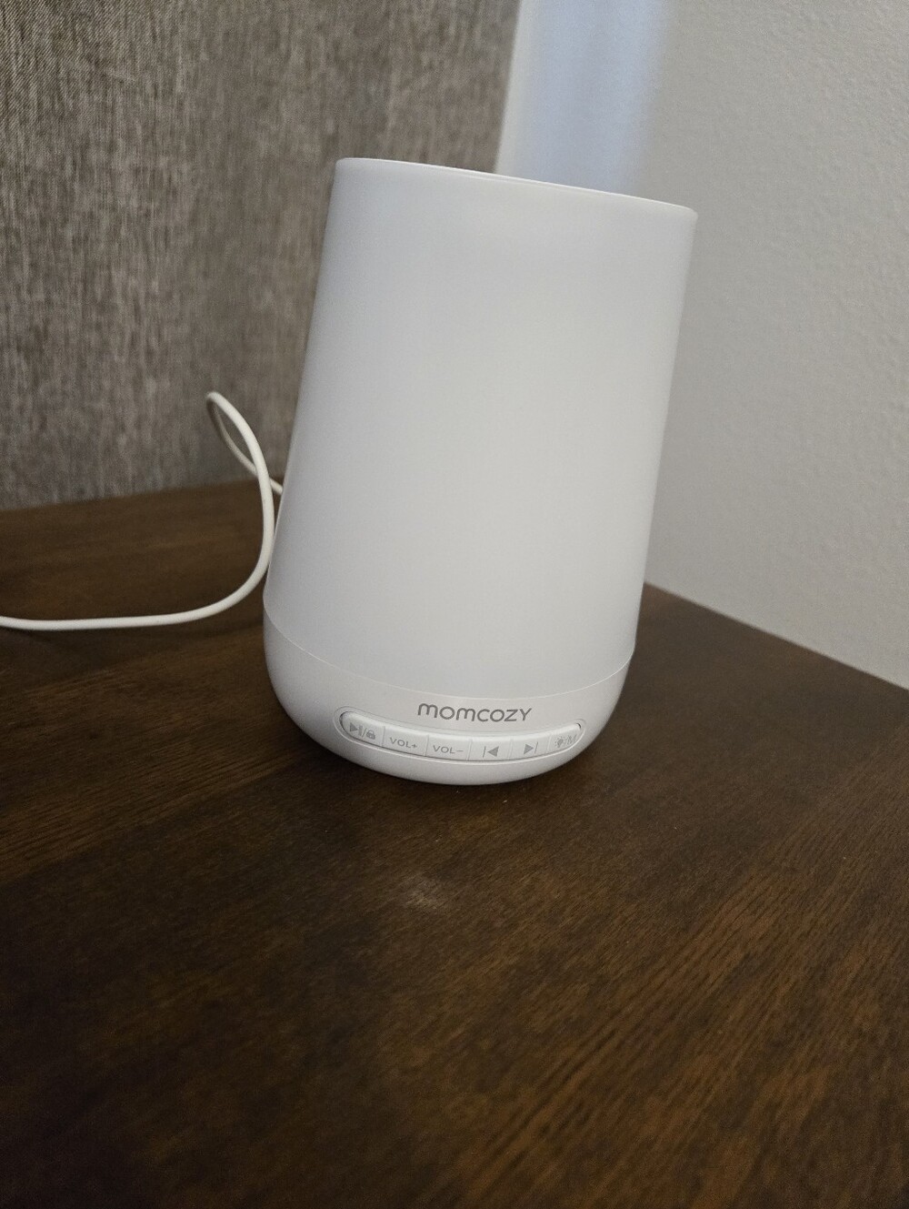 momcozy White Sound Machine Night Light
